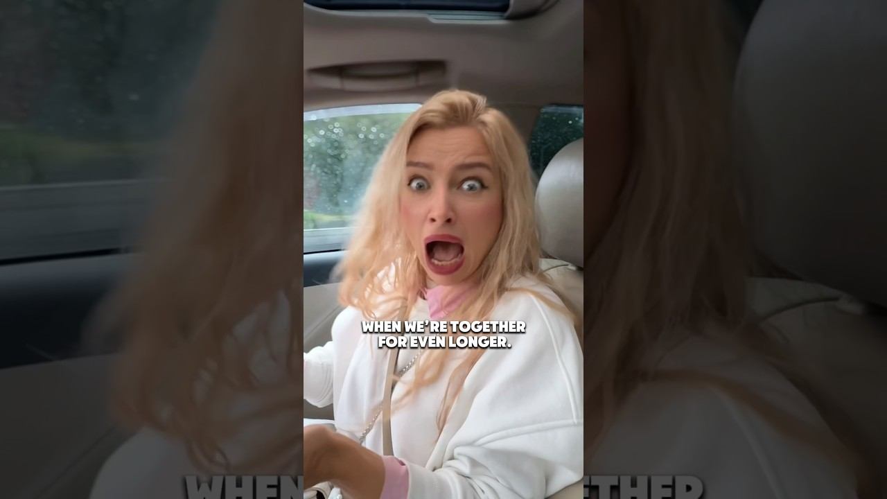 She Fart  In Car