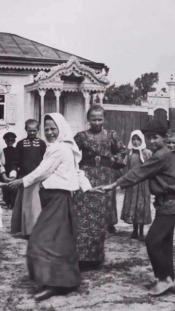 ОХ, ТЫ РУСЬ МОЯ РОДНАЯ..
Ожившие фото прошлых лет
