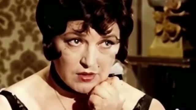 Знойная женщина - мечта  поэта ...