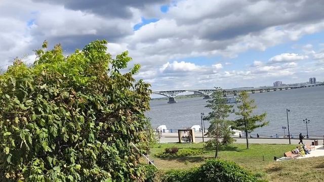 Теплоход Михаил Фрунзе. Саратов. Набережная. Седьмой день путешествия.