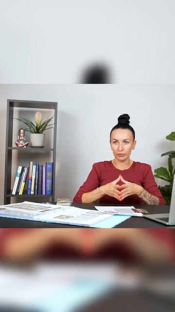 Жрица или императрица?!  Здесь все про таро и психологию, подписывайся
