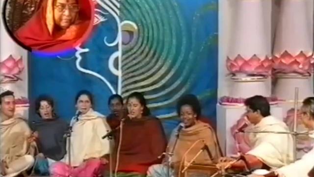 01.12.1998 г. Шри Матаджи говорит об индийской классической музыке. Музыкальная программа с А. Апте