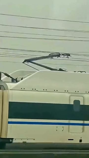 Китайский поезд на скорости 603 км_ч — монета даже не упала! 😱🚄🪙 #facts_1080p