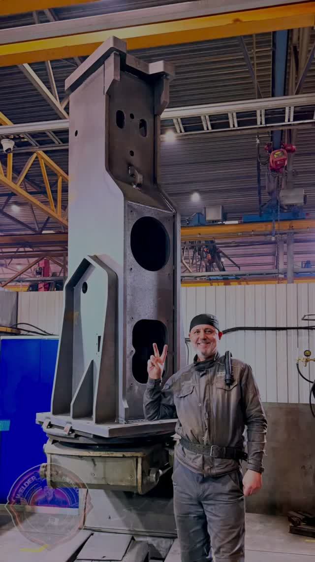Сварка корпуса гидромолота DELTA F-60. Время работы 24 часа #сварка