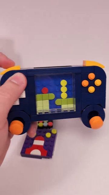 LEGO Орёл 31376 против ретро-консоли для видеоигр 31380
