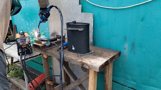 Первый опыт сварки полуавтоматом. WELDER MIG-200 LCD. Маска WELDER F10