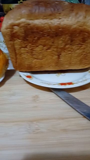 Домашний хлеб готов. Пахнет.