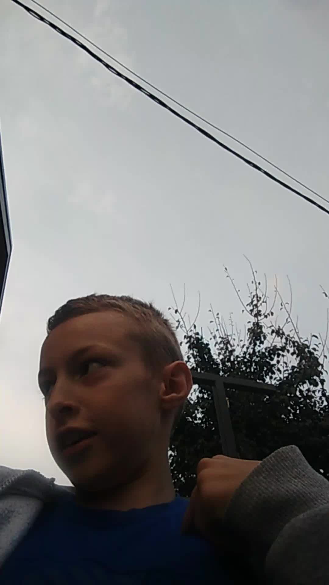 показываю своего друга