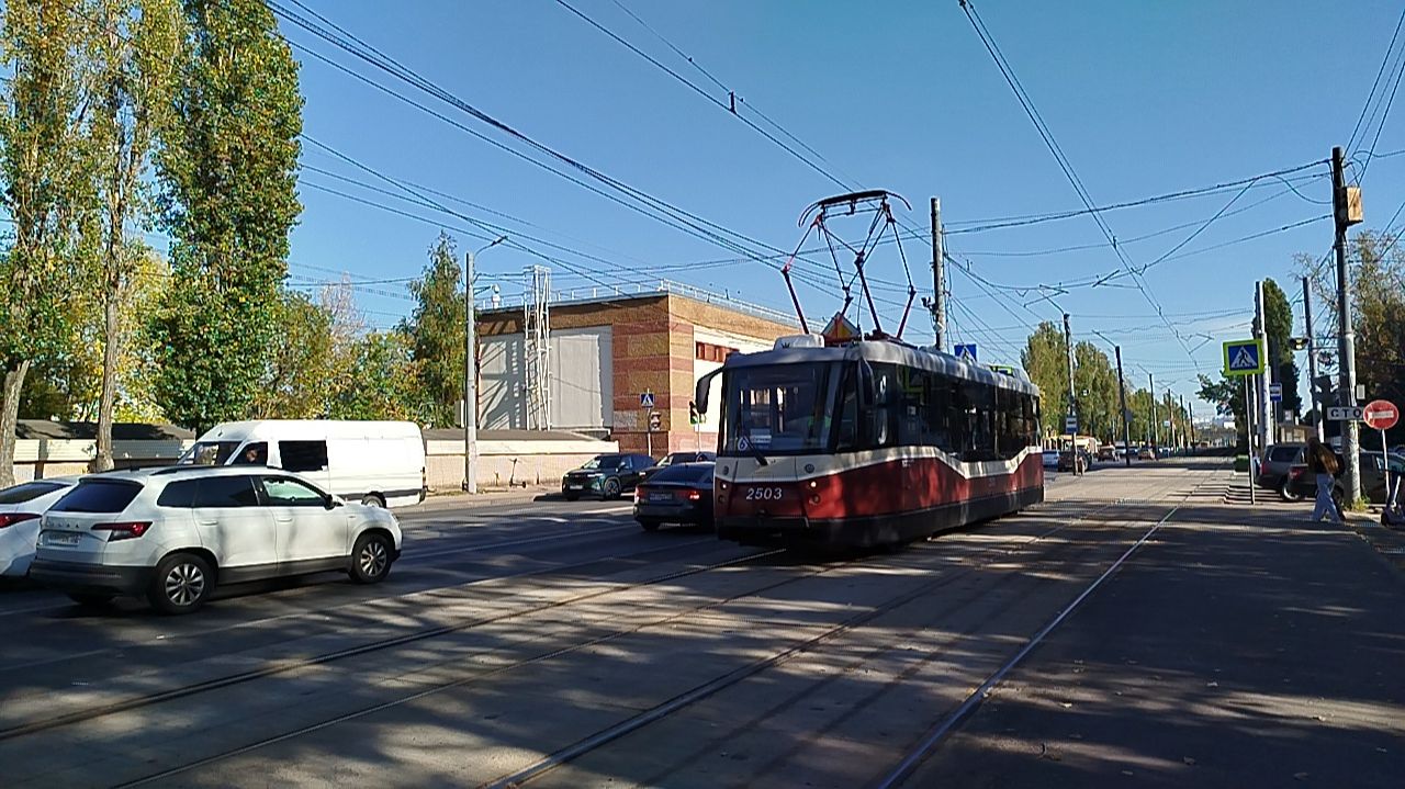 Трамвай 71-153.3 ЛМ-2008 остановка Станция метро Буревестник Нижний Новгород 17.09.2026