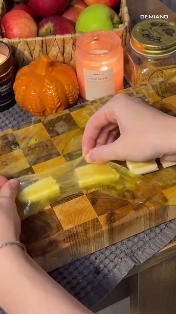 Пирожки с куриным филе и сыром 