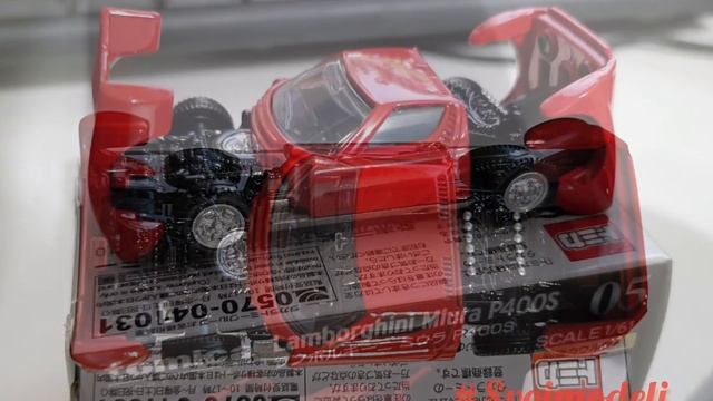 Lamborghini Miura.164 Бренд:Tomica. Из последних основой.