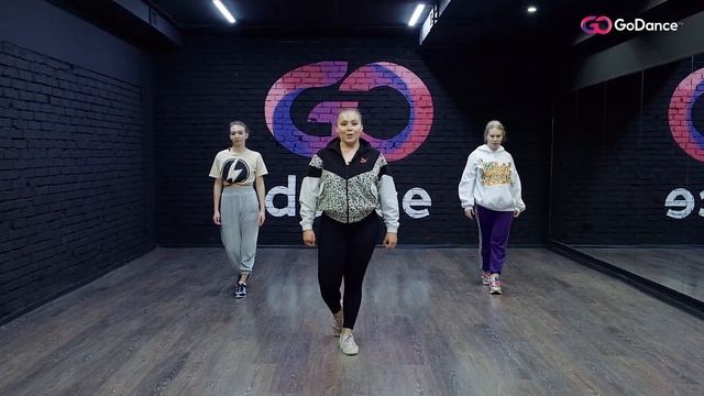 Урок танцев Dancehall под трек TKN - ROSALÍA, Travis Scott
