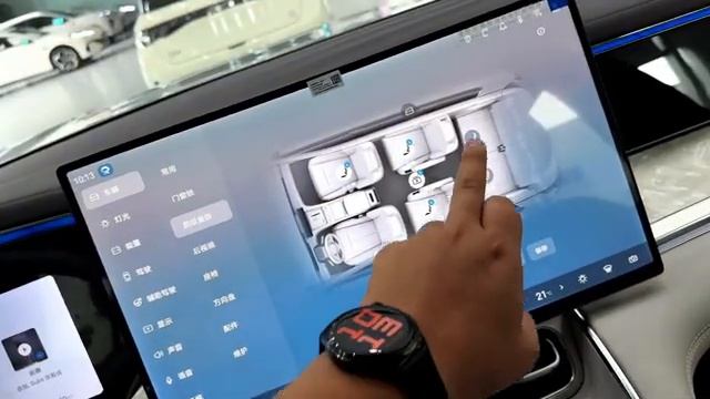 Первый взгляд на BYD Sealion 08 EV 2026 года! 780 л. с. и запас хода 900 км