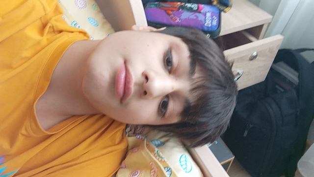 ищу девушку11-16 лет в этой игре пиши на мой чат мне 14 дам номер только ответь то есть напиши чат