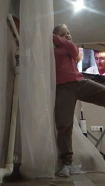 ﹤﹥