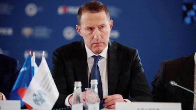 28 сентября - День генерального директора в России