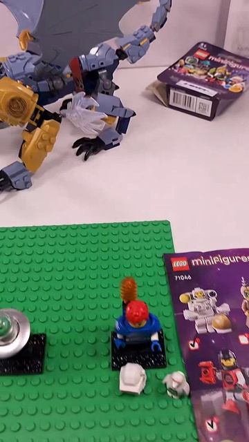612 Летающая тарелка LEGO Space Минифигурки Серия 26 71046