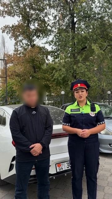 В Бишкеке пассажирки такси вышли в неположенном месте.