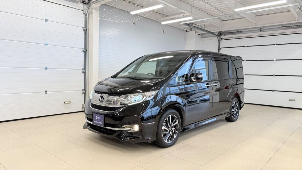 Honda Stepwgn 2016 год