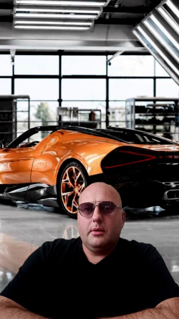 Ещё один редчайший Bugatti W16 Mistral ввезли в Россию