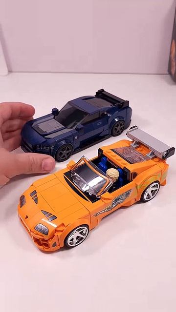 LEGO Speed Champions The Fast and The Furious Toyota Supra MK4 77260 против Ford Mustang 76920