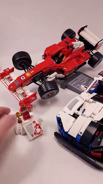 LEGO Icons Ferrari F2004 & Michael Schumacher (11375) против BMW M4 GT3 EVO (42226)