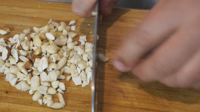 Телятина в мультиварке с апельсиновым соусом и черносливом