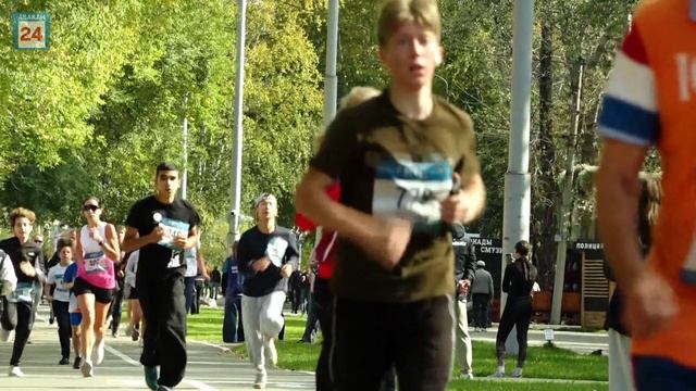 На старте более тысячи спортсменов:Кросс нации в столице Хакасии собрал профессионалов и любителей