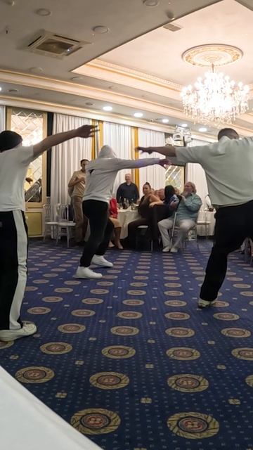 Ах эти танцы! Скоро полный влог. дорогукотам dance шоу breaking