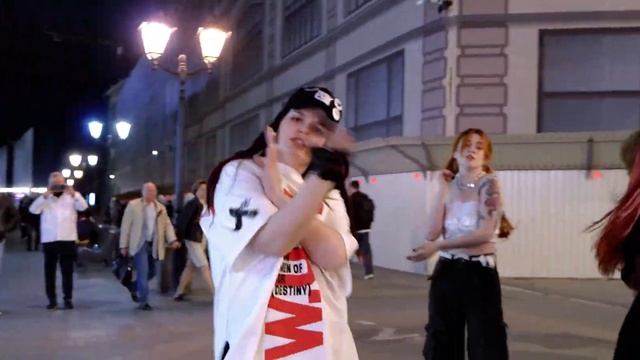 KPOP IN PUBLIC  ONE TAKE MEOVV미야오 - HANDS UP  Dance Cover by VERSUS