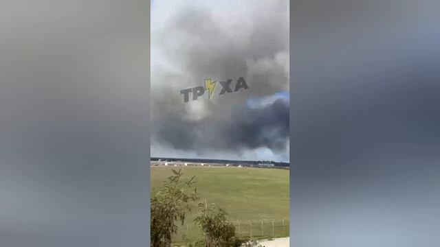 Кадры горящего склада и похоже располаги ВСУ в Броварском районе