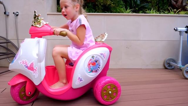 Настя и папа играют в магазин волшебных товаров  Nastya and