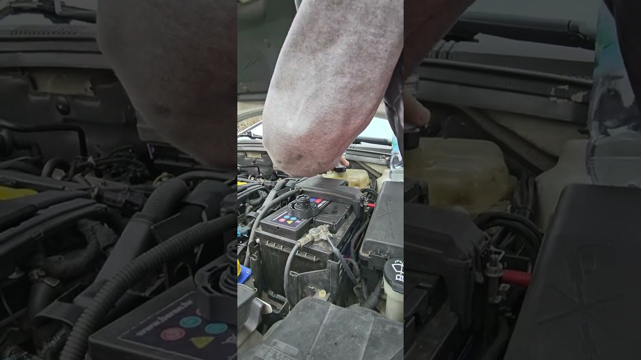 Тест СО2 в системе охлаждения автомобиля. Test for the presence of CO₂ in a cars cooling system.