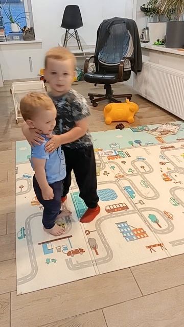 Задача младшего ребёнка: просто выжить 