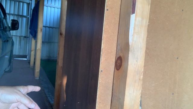 Землю привезли из леса  с родного края.