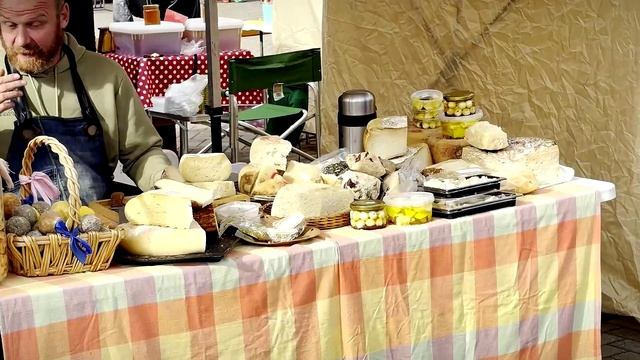 Фермеры и сельхозпредприятия Верхневолжья представили свою продукцию на ярмарке