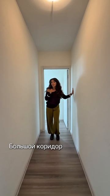 Однушка 33 м² на Парнасе за 8 млн ₽: кухня 11 м², балкон и место под гардеробную