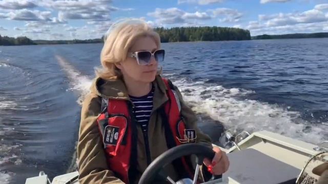 лодочный мотор Evinrude 99-15  лодка Страйкер Х42 Оз.Нюк
