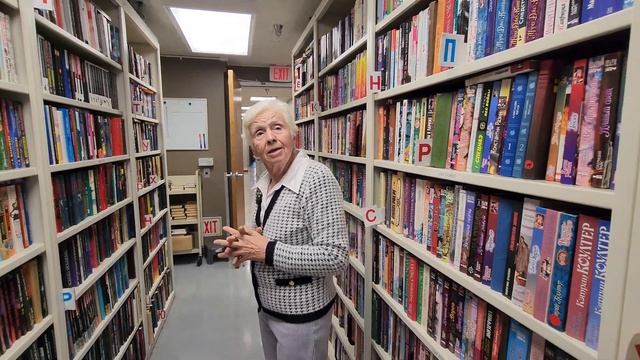 Как живёт русскоязычная библиотека в Западном Голливуде  Russian Language Public Library in Weho