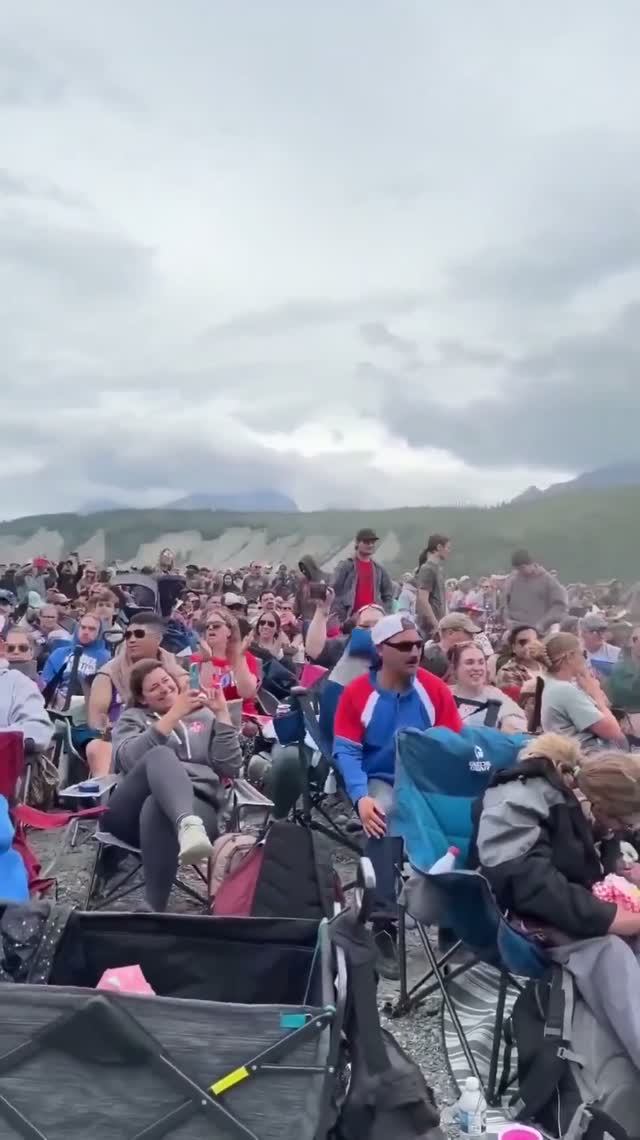 МАШИНЫ ЛЕТАЮТ