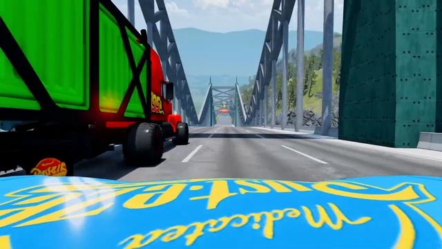 Гигантский Пожиратель Школьных Автобусов против Маккуина полиции и Пилы