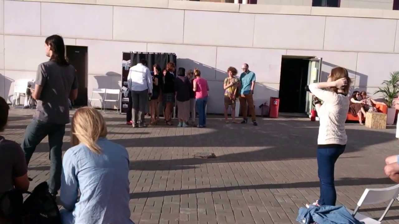 Фотокабина Фредди на празднике Британской школы дизайна на крыше Артплея