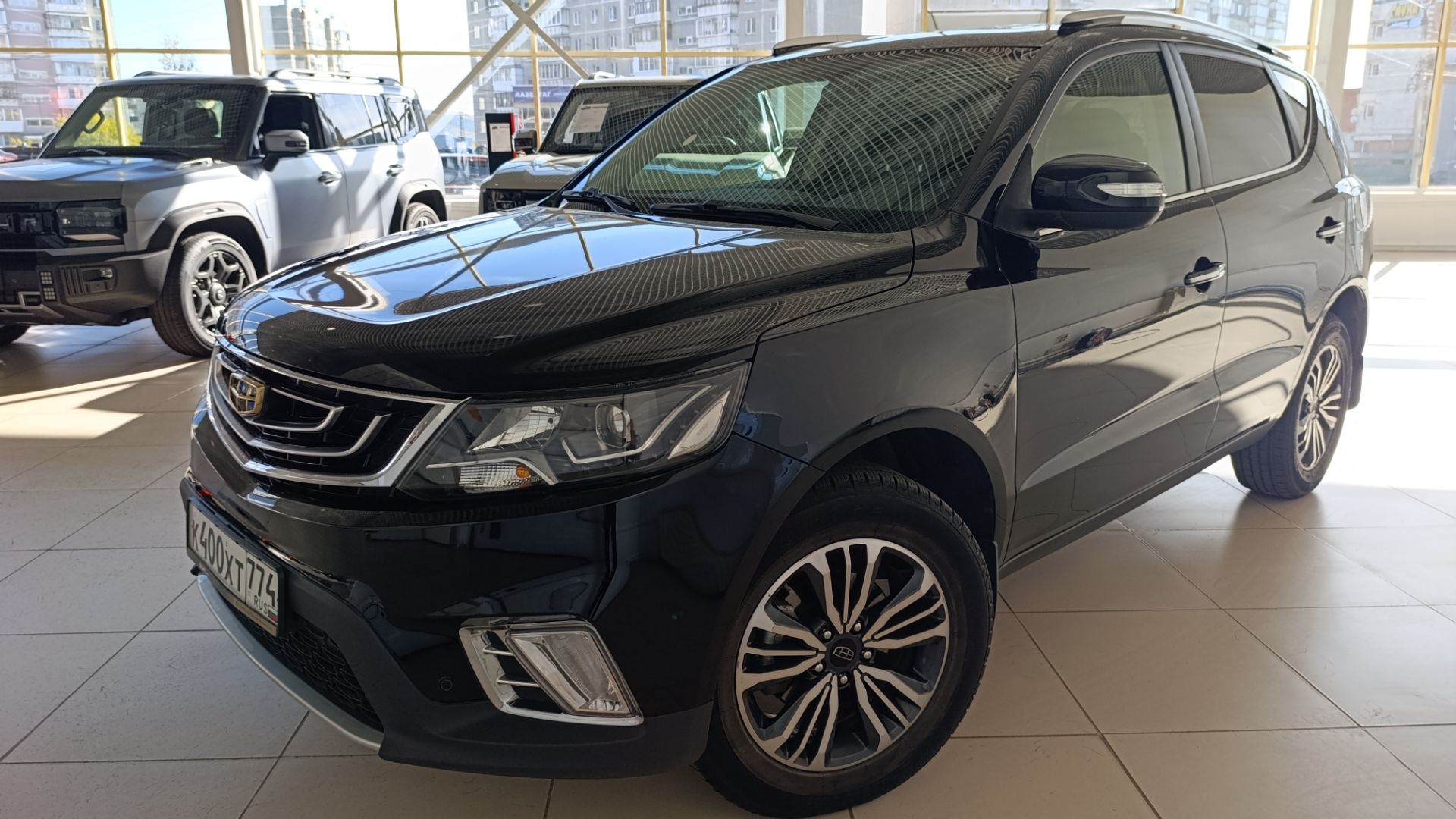 Обзор автомобиля GEELY EMGRAND X7 год 2020