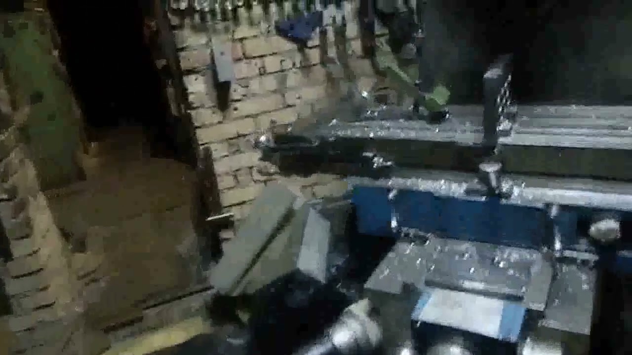 Электро-отвёртка тоже нужна
