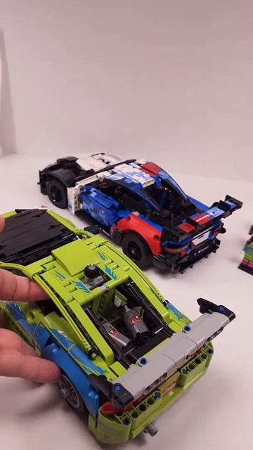 LEGO Technic Fast and Furious Mitsubishi Eclipse 42229 против BMW M4 GT3 EVO 42226