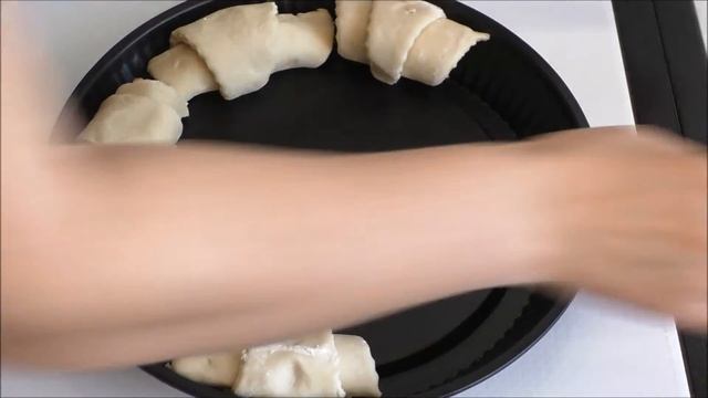 Слойки яблочные в спрайте вкусный рецепт