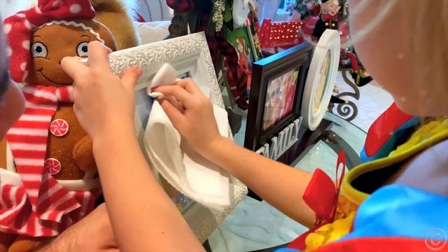 Настя учит правила поведения для детей