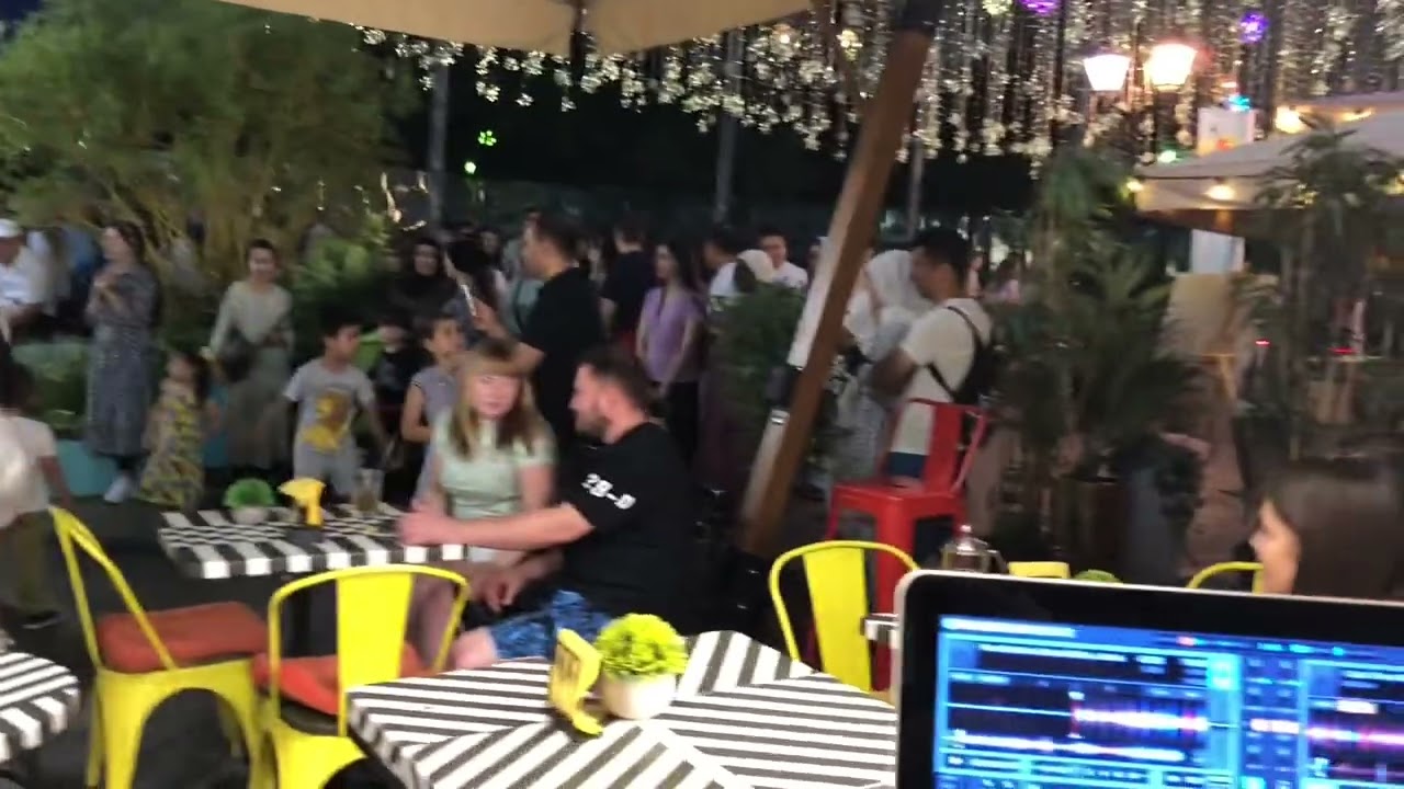 Dj BAKSVEGAS. Ул Никольская собираю толпы людей в Москве