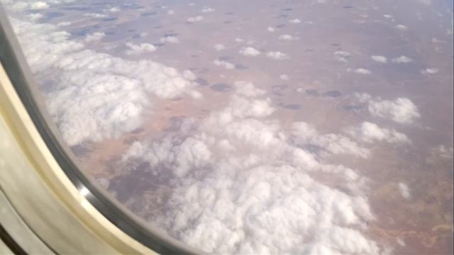 самолет в облаках - 08122010180.mp4