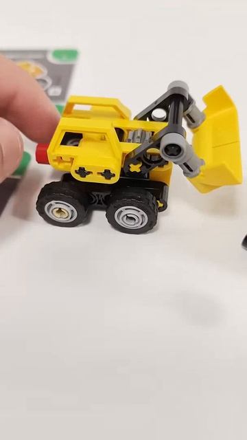 LEGO Technic Mighty Machines S1 58 Кран с шаром для сноса 42233 против 28 Погрузчика